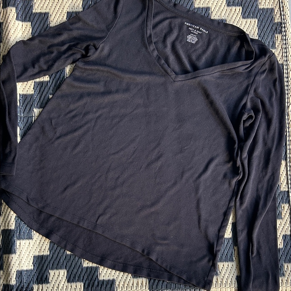 American Eagle Soft & Sexy Black V-Neck Tee